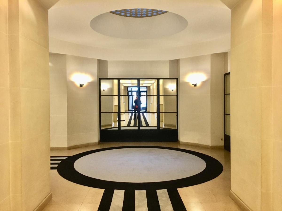 Appartement Sartre : Au Cœur De La Rive Gauche, Neuf, Design, 2/4 Personnes *